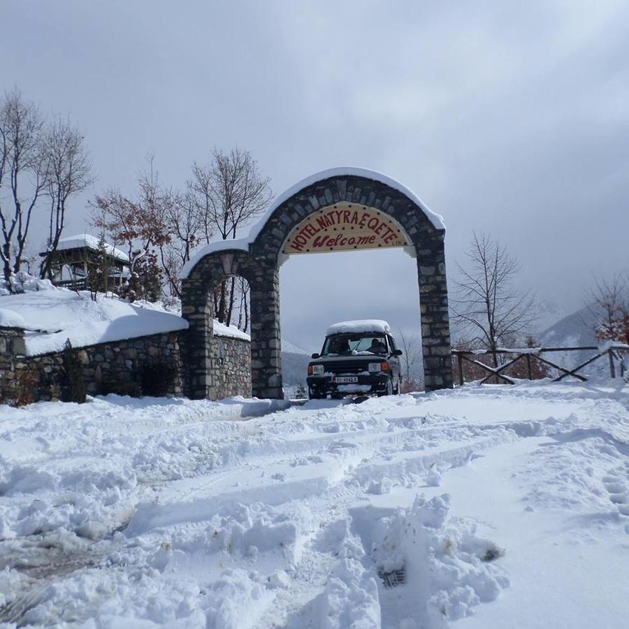 Hotel Natyra E Qete Peshkopi Exterior foto